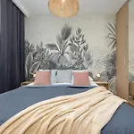 Nowoczesne Z Balkonem Kolejowa Nu Wola By Renters
