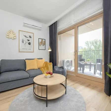 Nowoczesne Z Balkonem Kolejowa Nu Wola By Renters * Varsavia