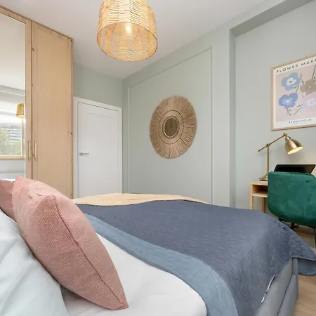 Appartement Nowoczesne Z Balkonem Kolejowa Nu Wola By Renters *