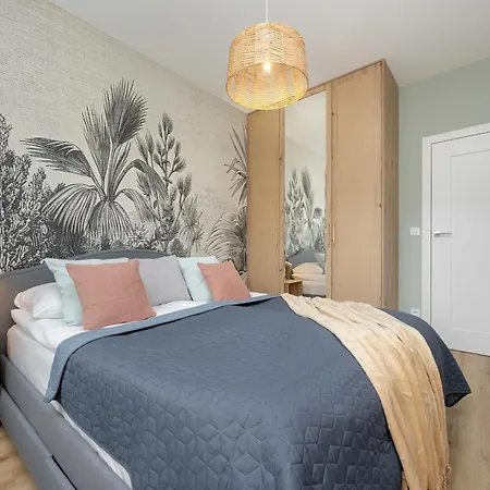 Nowoczesne Z Balkonem Kolejowa Nu Wola By Renters * Varsovie
