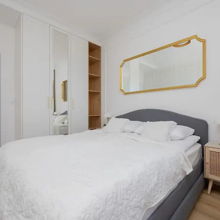 Nowoczesne Z Balkonem Kolejowa Nu Wola By Renters Apartamento